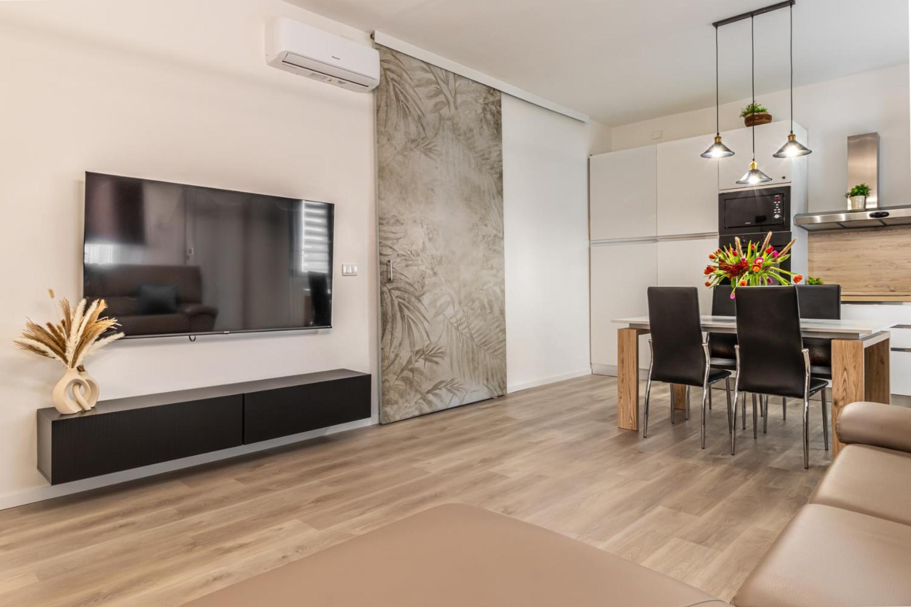 לידו די ג'סולו Gigi House Appartamento Piazza Mazzini 300M Dal Mare מראה חיצוני תמונה